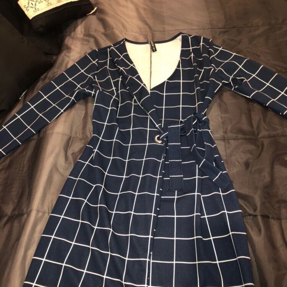 Mini dress - Picture 6 of 8